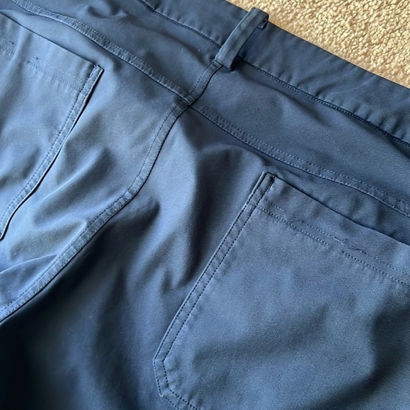 Lululemon ABC Pant Classic 32” Classic Navy - Picture 12 of 15